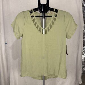 Lilly White women's green T-shirt‎ size M